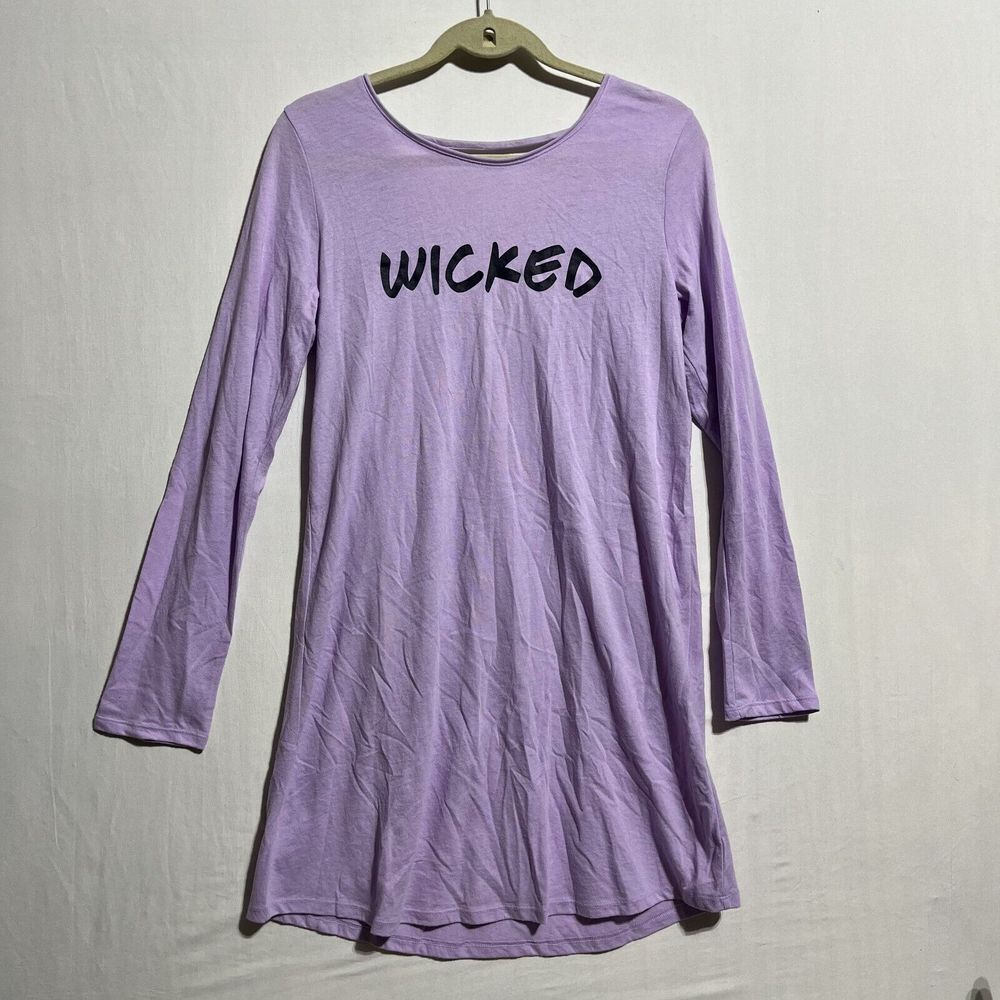 Victorias Secret Sleepshirt Women's Medium‎ Purple Wicked Plunge Neck Pullover